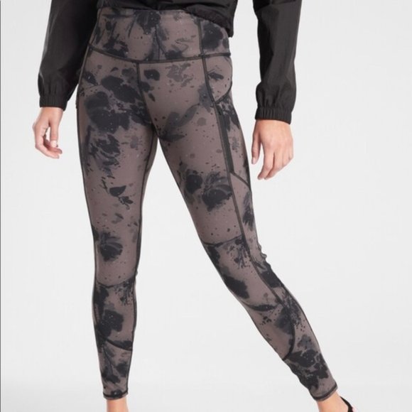 NWOT ATHLETA Rainier Reflective Tights - Powerlift - Picture 3 of 8